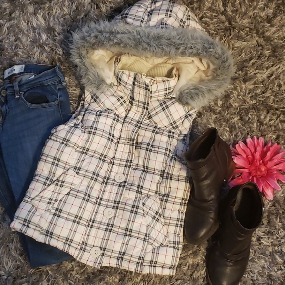 SALE⚡️AERO PUFFER VEST WITH HOOD SZ S - Picture 1 of 11